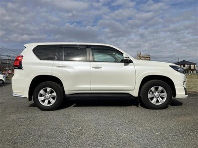 TOYOTA LAND CRUISER PRADO - 9