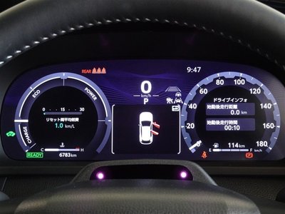 TOYOTA CROWN SPORT - 10