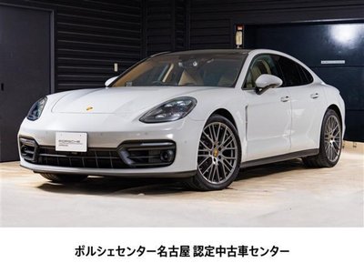 PORSCHE PANAMERA - 1