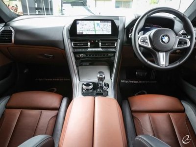 BMW 8 SERIES - 3