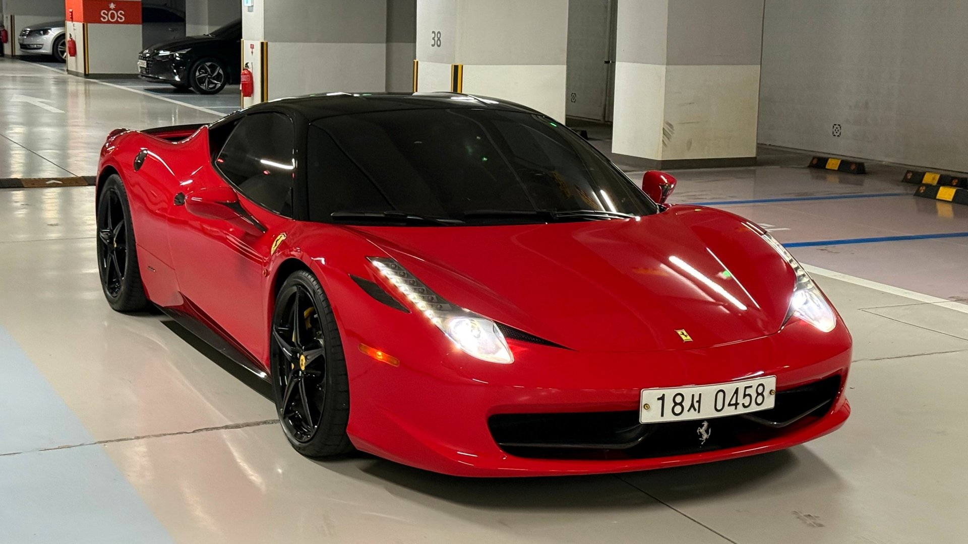 FERRARI 458 - View 1