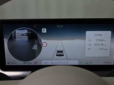 2022 Genesis GV60 — миниатюра 11