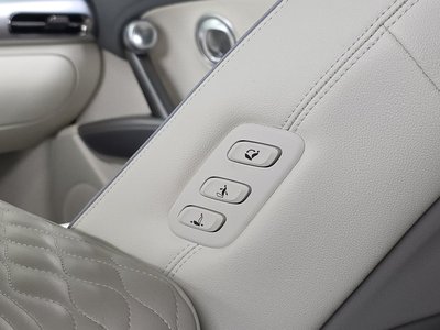 2022 Genesis GV60 — миниатюра 16