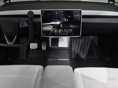 TESLA MODEL Y - 5