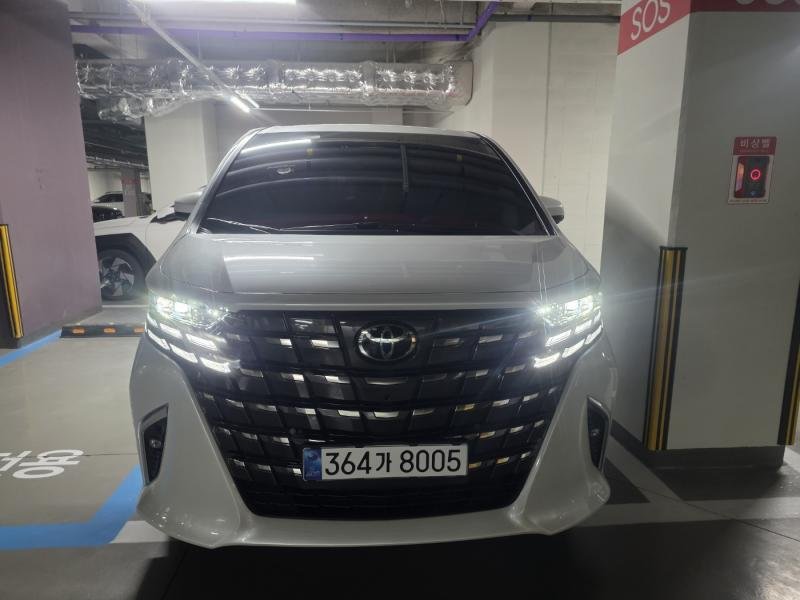 TOYOTA ALPHARD - View 1