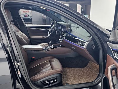 2022 BMW 5 SERIES — миниатюра 16