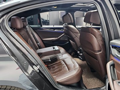 2022 BMW 5 SERIES — миниатюра 17