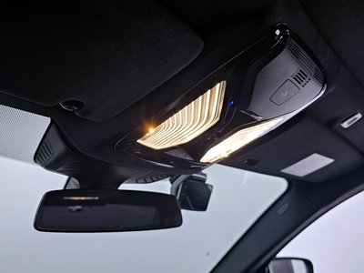 2022 BMW 5 SERIES — миниатюра 22