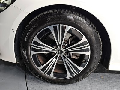 MERCEDES-BENZ E-CLASS - 6