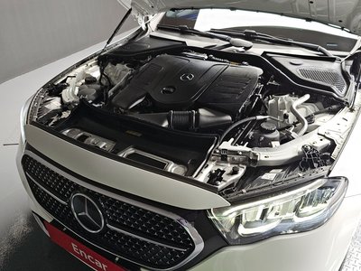 MERCEDES-BENZ E-CLASS - 7