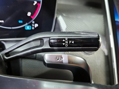 MERCEDES-BENZ GLC - 9