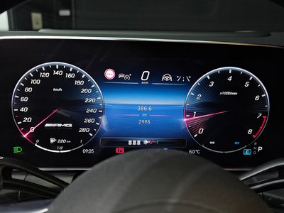 MERCEDES-BENZ GLC - 8