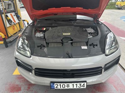 2020 Porsche CAYENNE — миниатюра 18