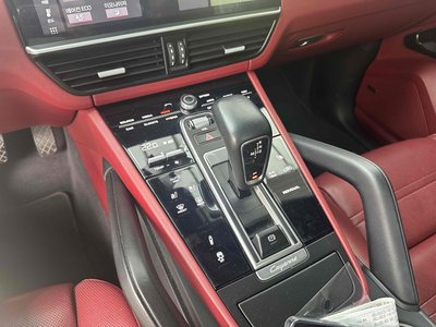 2020 Porsche CAYENNE — миниатюра 11