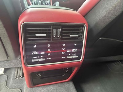 2020 Porsche CAYENNE — миниатюра 13