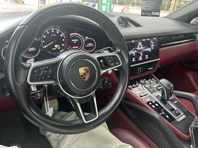صورة 7 لـ 2020 Porsche CAYENNE