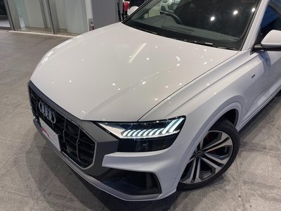AUDI Q8 - 9