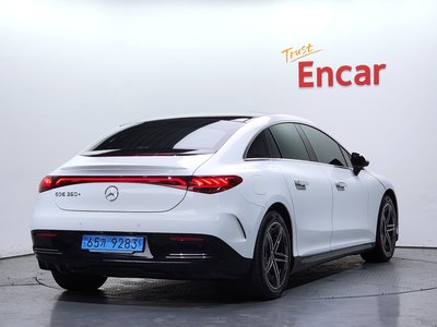 MERCEDES-BENZ EQE - 3