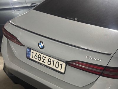 2024 BMW 5 SERIES photo 4