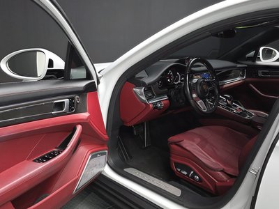 صورة مصغرة 13 لـ 2018 Porsche PANAMERA