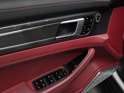 صورة مصغرة 32 لـ 2018 Porsche PANAMERA