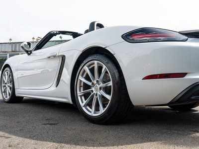 صورة مصغرة 18 لـ 2017 Porsche 718