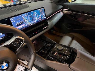 BMW 5 SERIES - 8