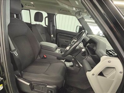 LAND ROVER DEFENDER - 7