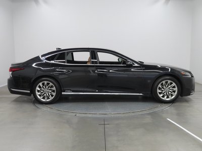 LEXUS LS - 6
