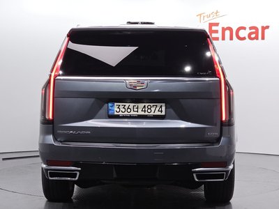 2022 Cadillac ESCALADE 5TH GENERATION photo 4