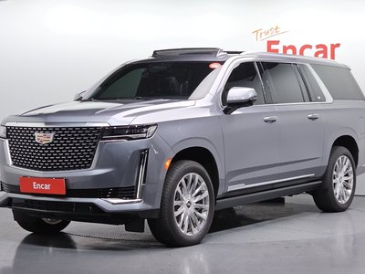 2022 Cadillac ESCALADE 5TH GENERATION photo 1