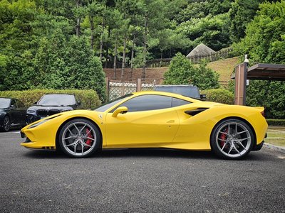 صورة 7 لـ 2021 FERRARI F8 TRIBUTO