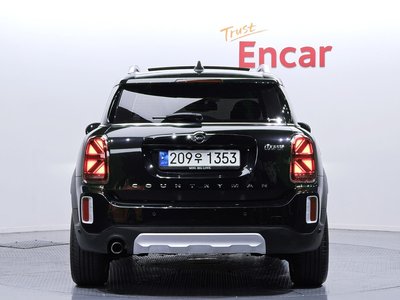 MINI COUNTRYMAN - 3