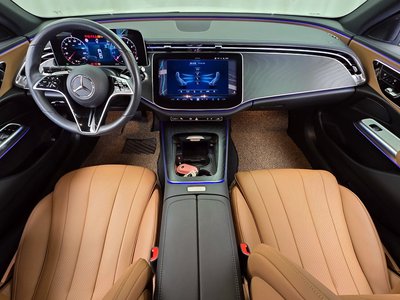 MERCEDES-BENZ E-CLASS - 5