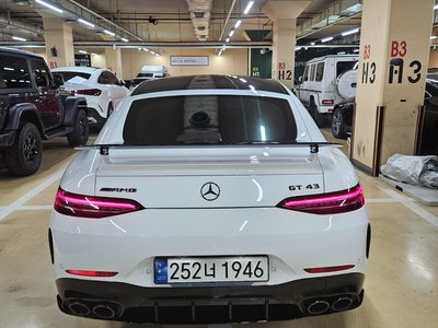 MERCEDES-BENZ GT AMG - 4