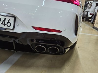 MERCEDES-BENZ GT AMG - 7