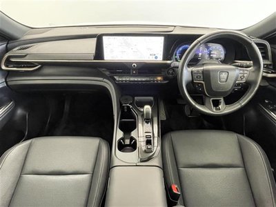 2024 Toyota CROWN SPORT photo 3