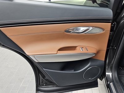 2024 Genesis GV70 — миниатюра 15