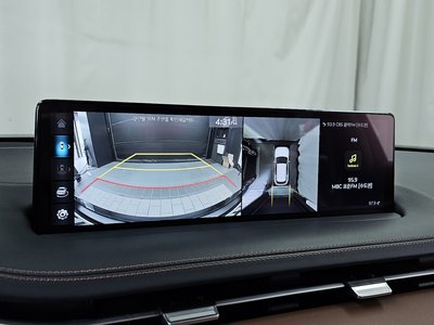 2024 Genesis GV70 — миниатюра 21