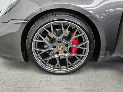 PORSCHE 911 - 6