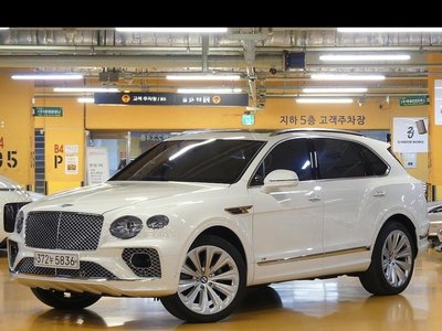 BENTLEY BENTAYGA - 2