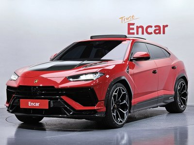 LAMBORGHINI URUS - 1