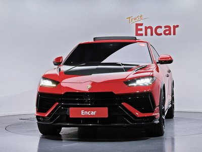 LAMBORGHINI URUS - 2