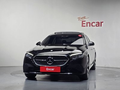 2025 Mercedes-BENZ E-CLASS 照片 2