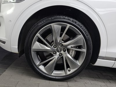 صورة 6 لـ 2023 Genesis GV70