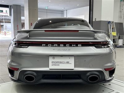 PORSCHE 911 - 4