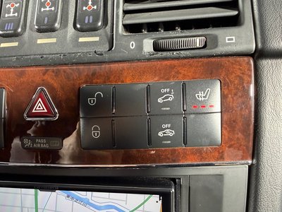 2011 Mercedes-BENZ G-CLASS — миниатюра 30
