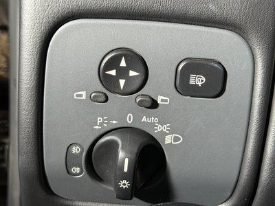 2011 Mercedes-BENZ G-CLASS — миниатюра 27