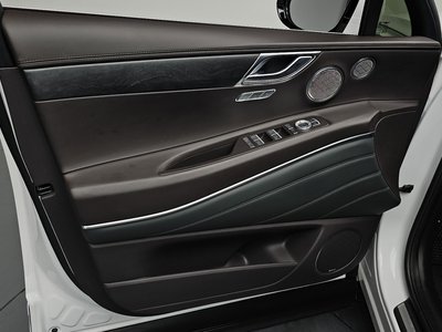 2022 Genesis GV80 thumbnail 14