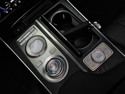 2022 Genesis GV80 thumbnail 12